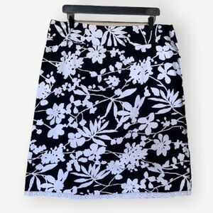 Christopher & Banks Skirt Black & True White floral Sz 14